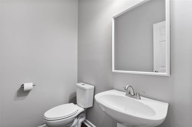 680 SOMERSET VALE Drive, Lawrenceville, GA 30044