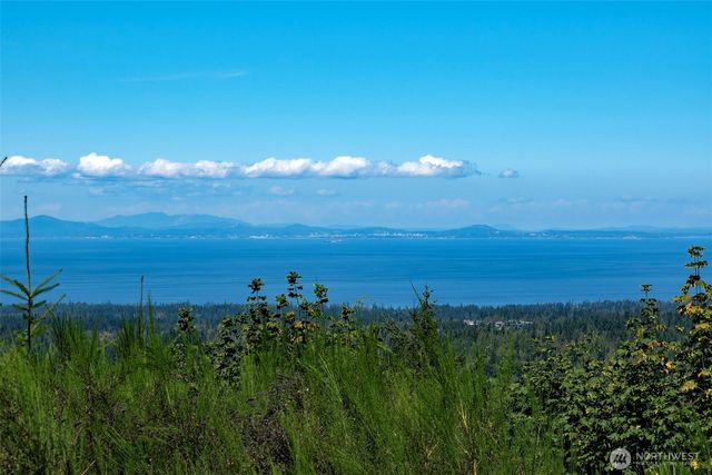596 Watershed, Port Angeles, WA 98362