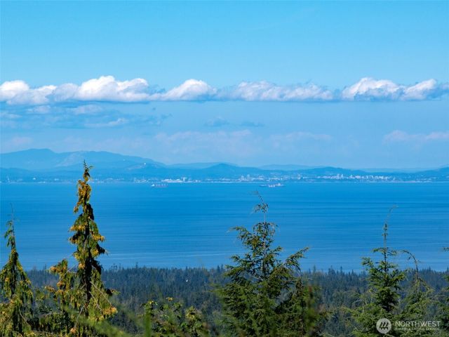596 Watershed, Port Angeles, WA 98362