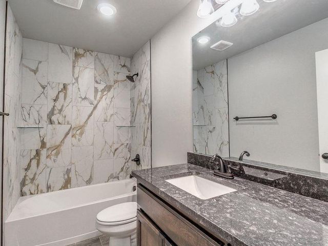 2501 Gallant Fox Terrace, Guthrie, OK 73044