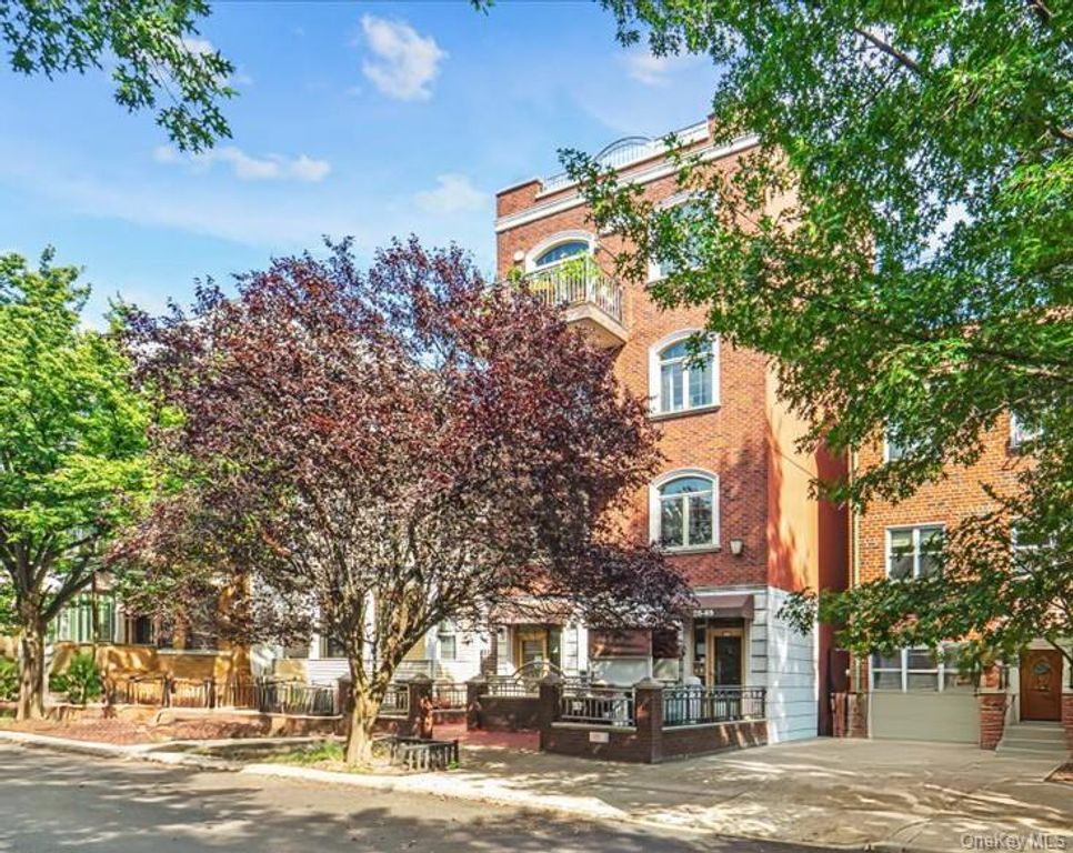 2569 38th Street 1R, Astoria, NY 11103 — exterior