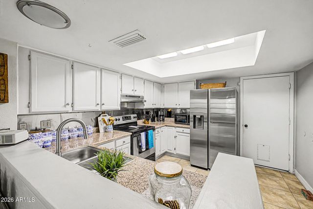 510 E WESCOTT Drive, Phoenix, AZ 85024