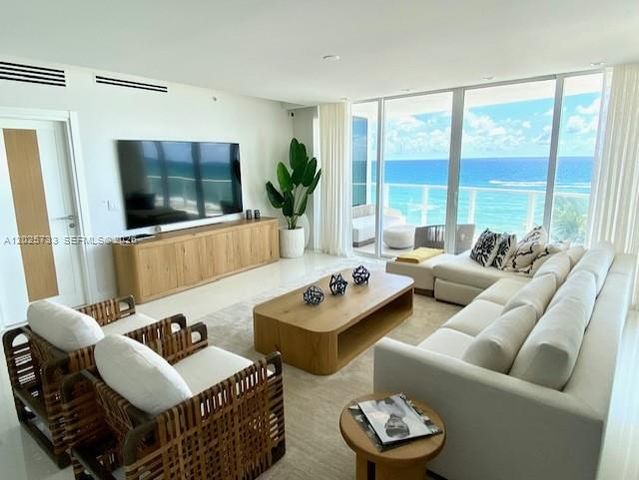 3951 S Ocean Drive 501, Hollywood, FL 33019