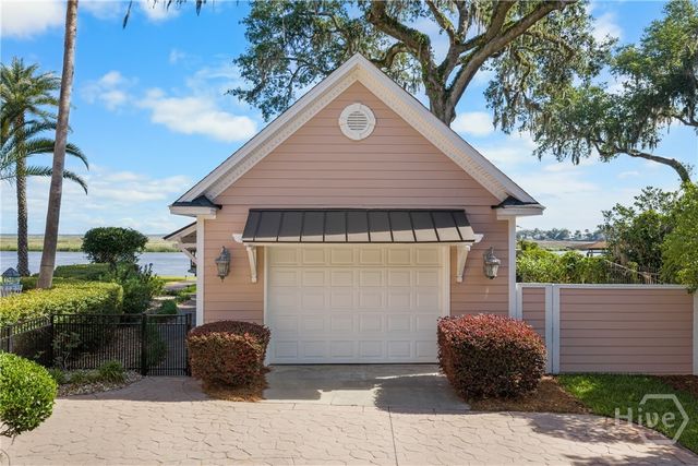 12 Bluff View Drive, Richmond Hill, GA 31324