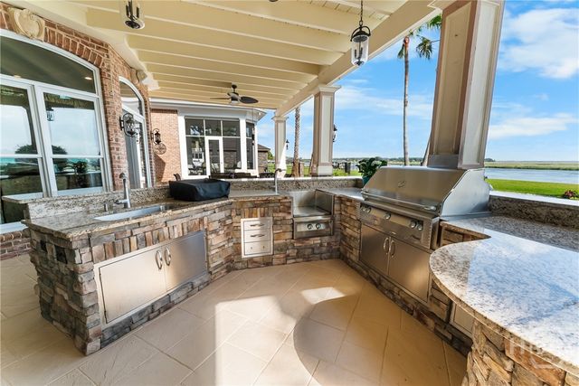 12 Bluff View Drive, Richmond Hill, GA 31324