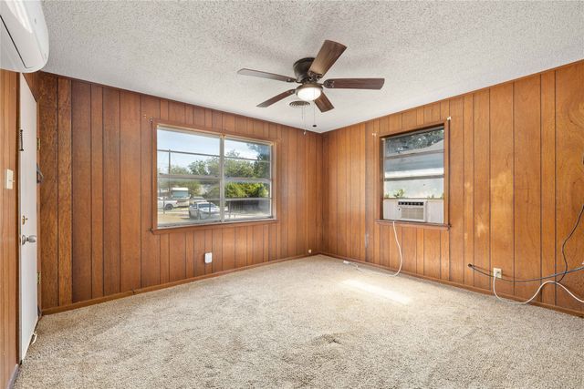 1810 9th Street, Brownwood, TX 76801