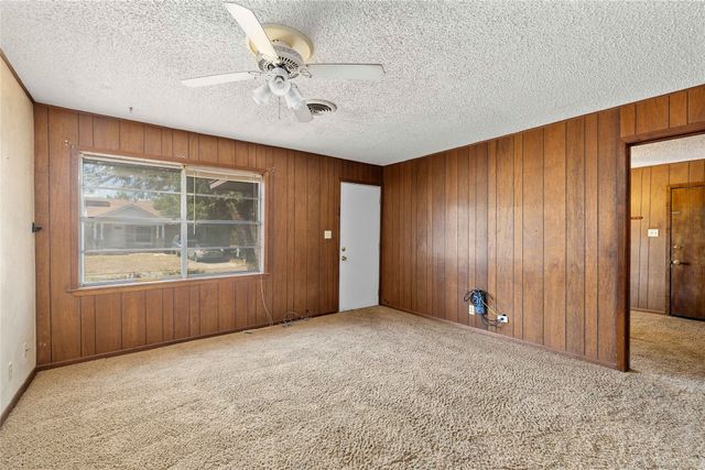 1810 9th Street, Brownwood, TX 76801