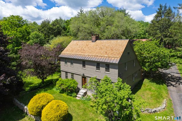 509 Weekeepeemee Road, Woodbury, CT 06798