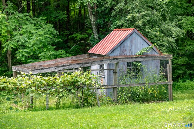 509 Weekeepeemee Road, Woodbury, CT 06798