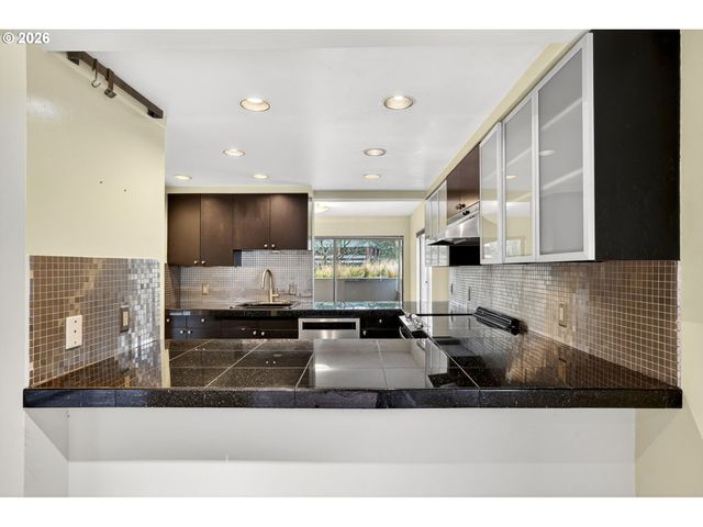 2309 Sw 1ST Ave 242, Portland, OR 97201