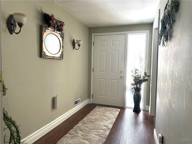 2 Bermuda Road, Whitestown, NY 13492