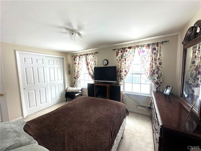 2 Bermuda Road, Whitestown, NY 13492