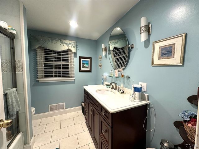 2 Bermuda Road, Whitestown, NY 13492