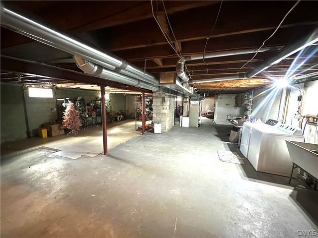 2 Bermuda Road, Whitestown, NY 13492