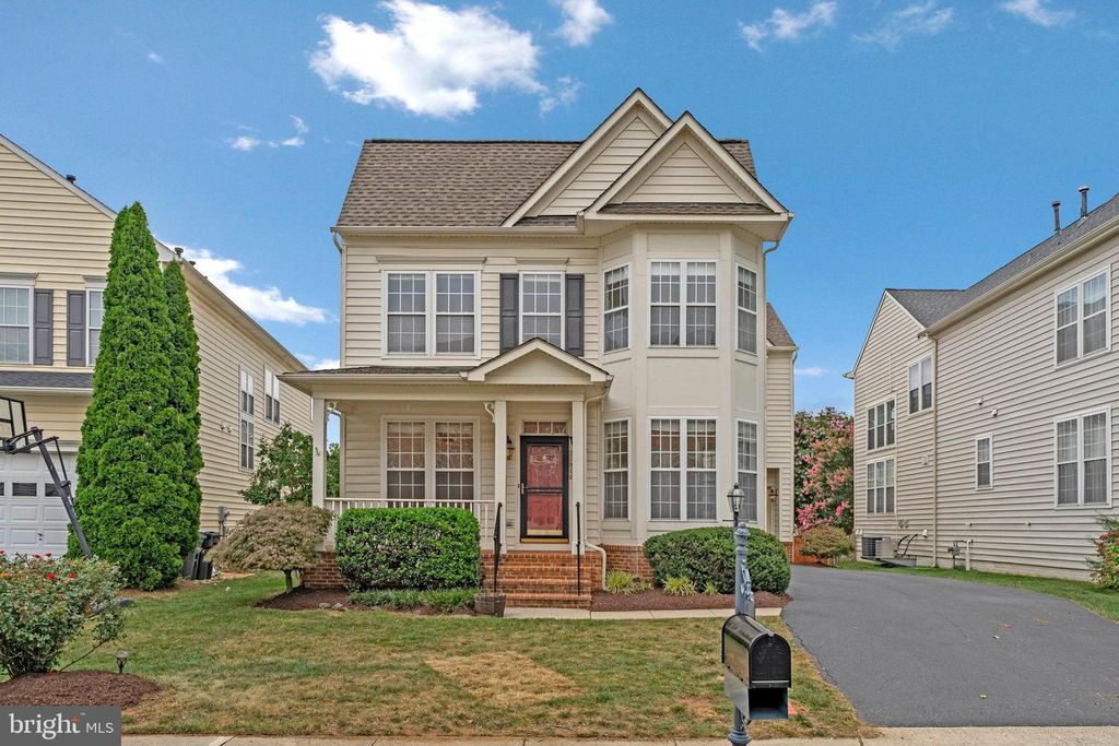 21946 WINDOVER DR, Broadlands, VA 20148