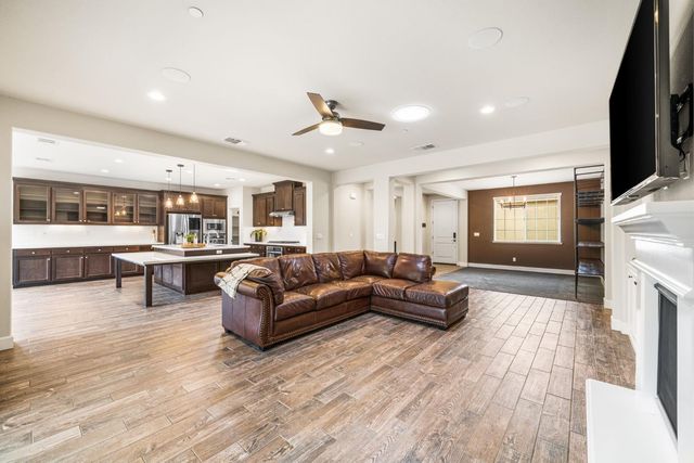 552 N Miraloma Ct, Mountain House, CA 95391