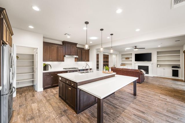 552 N Miraloma Ct, Mountain House, CA 95391