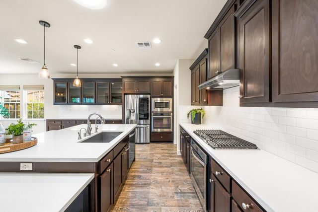 552 N Miraloma Ct, Mountain House, CA 95391