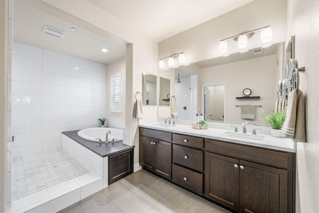 552 N Miraloma Ct, Mountain House, CA 95391