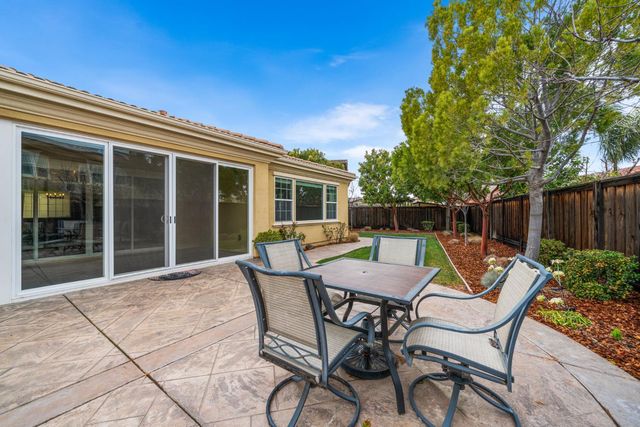 552 N Miraloma Ct, Mountain House, CA 95391