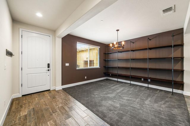 552 N Miraloma Ct, Mountain House, CA 95391