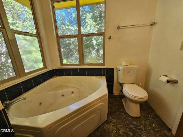 27651 Skyview Road, Willits, CA 95490