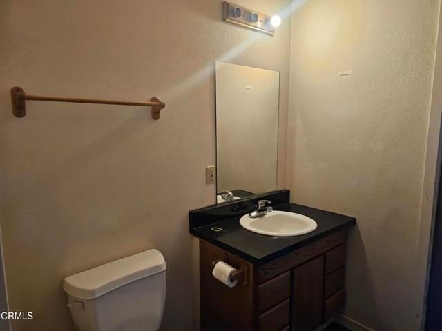 27651 Skyview Road, Willits, CA 95490