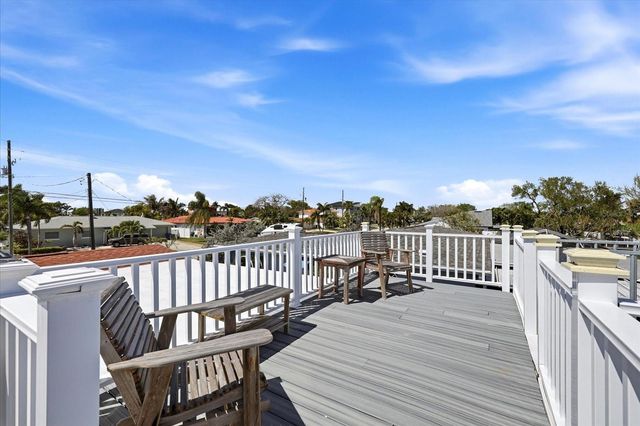 7891 4TH AVENUE S, St Petersburg, FL 33707