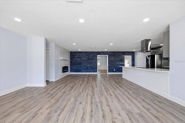 7891 4TH AVENUE S, St Petersburg, FL 33707