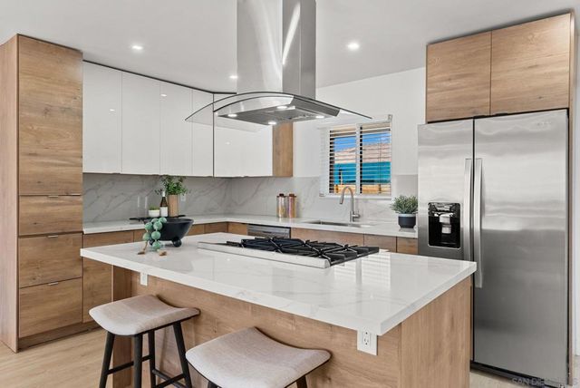 6844 Missy Ct, San Diego, CA 92115