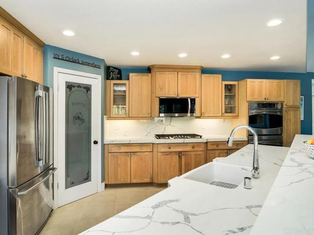 24312 Chrisanta Dr, Mission Viejo, CA 92691