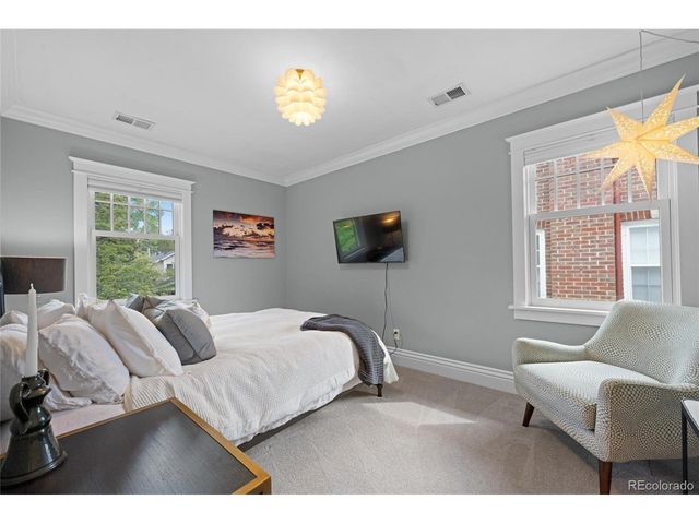 425 N Franklin St, Denver, CO 80218