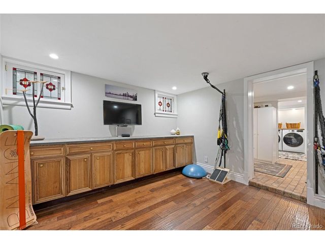 425 N Franklin St, Denver, CO 80218