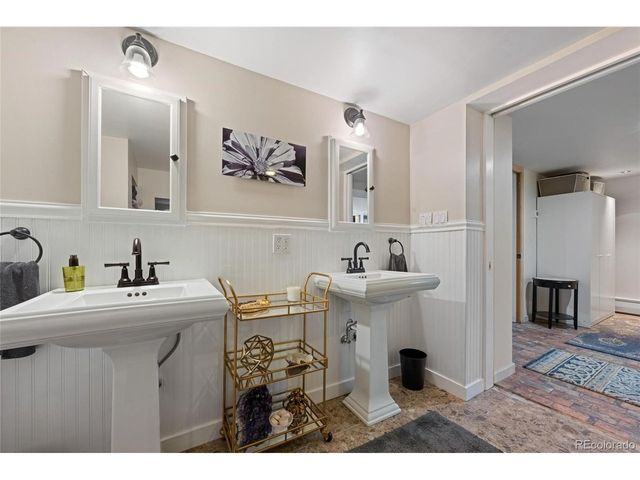 425 N Franklin St, Denver, CO 80218