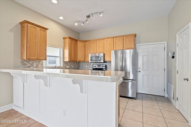 819 6TH Avenue S, Jacksonville Beach, FL 32250