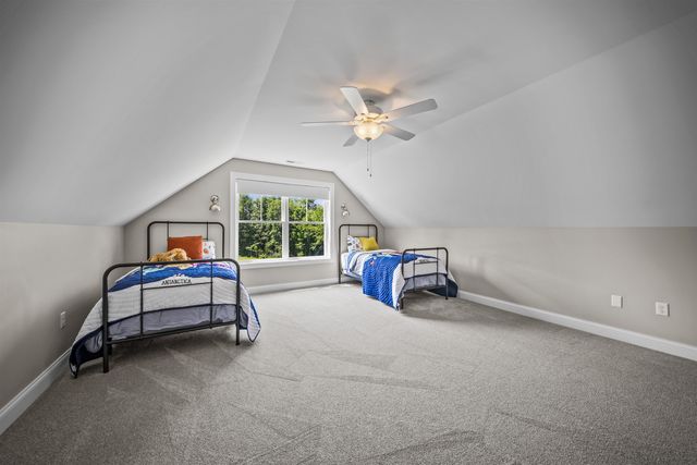 71 Signature Drive, Barrington, NH 03825