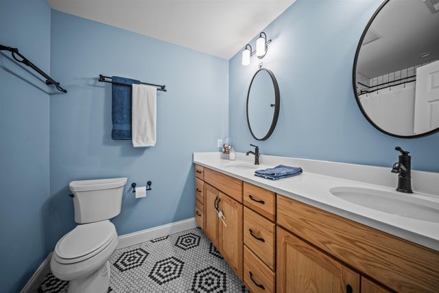 71 Signature Drive, Barrington, NH 03825