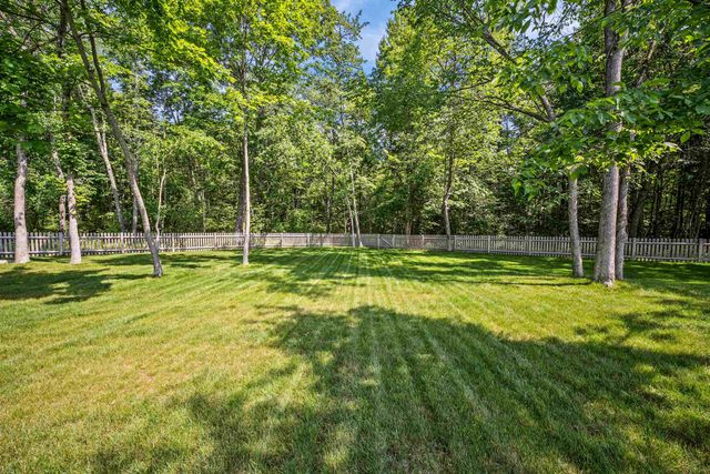 71 Signature Drive, Barrington, NH 03825