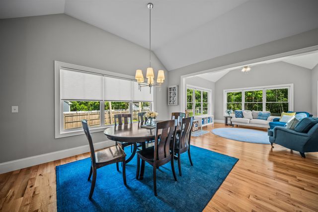 71 Signature Drive, Barrington, NH 03825