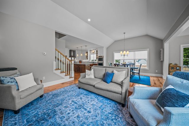 71 Signature Drive, Barrington, NH 03825