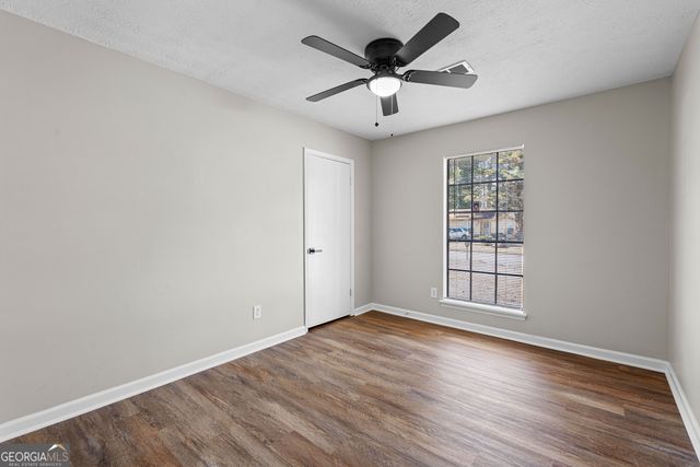 6955 Hassana Lane, Fairburn, GA 30213