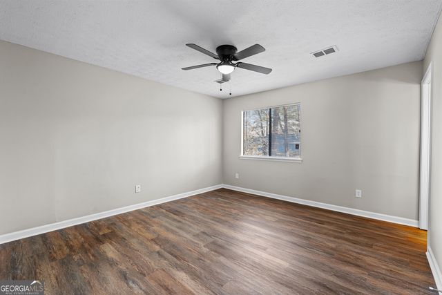 6955 Hassana Lane, Fairburn, GA 30213