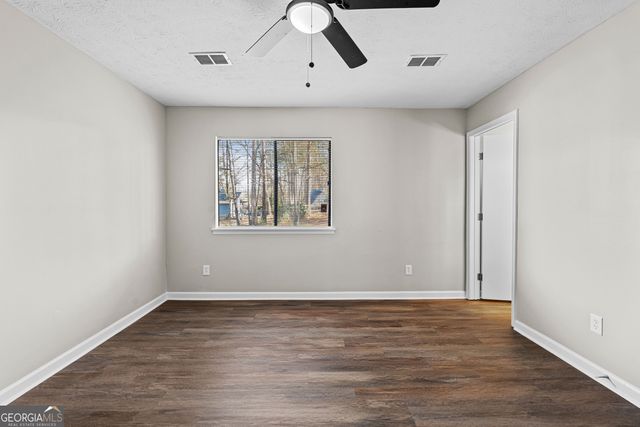 6955 Hassana Lane, Fairburn, GA 30213