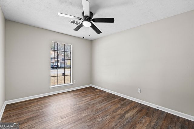 6955 Hassana Lane, Fairburn, GA 30213