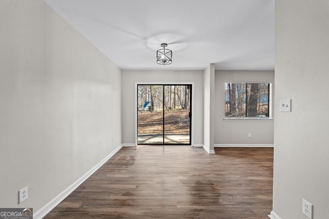 6955 Hassana Lane, Fairburn, GA 30213