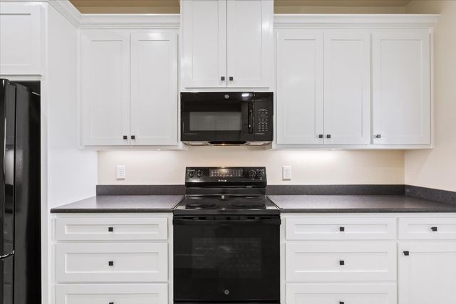 213 Kasberg Road, Leroy, TX 76654