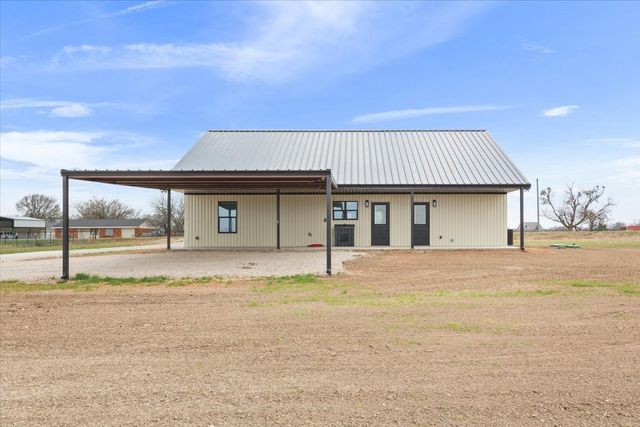 213 Kasberg Road, Leroy, TX 76654