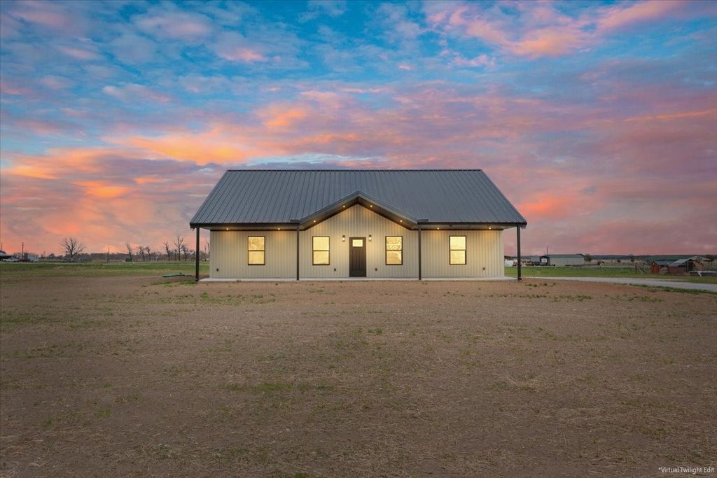 213 Kasberg Road, Leroy, TX 76654
