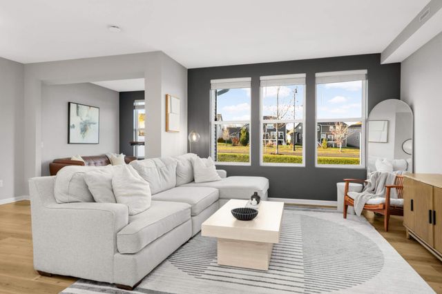 9616 4th Street N, Lake Elmo, MN 55042