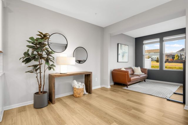 9616 4th Street N, Lake Elmo, MN 55042